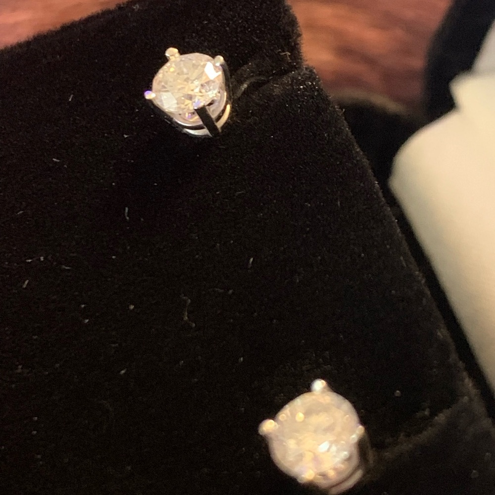14k WG Round Brilliant Cut Natural Diamond Stud Earrings - Picture 5 of 10
